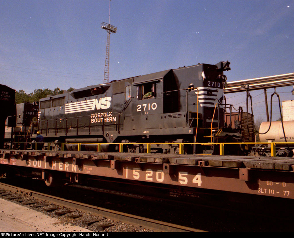 NS 2710